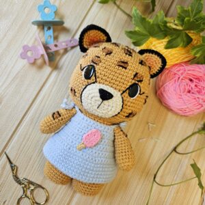 A Oncinha Kimi – Receita de Amigurumi em PDF